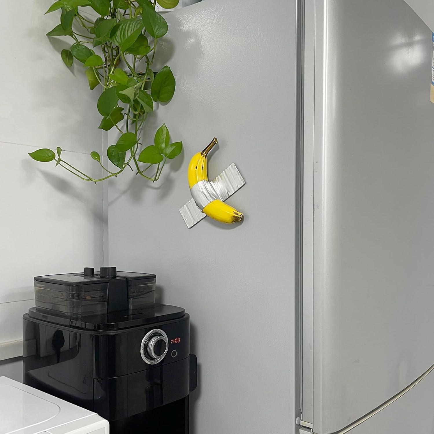 Duct Tape Banana, Handmade Banana Wall Sculpture, Fruit Sculpture Wall Decor, Resin Wall Hanging Decoration for Living Room Dining Room Bedroom Kitchen Office Home Gift for Men Women